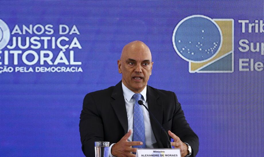 Imagem Ilustrando a Notícia: “Assédio eleitoral é crime e será punido”, diz Moraes sobre pressão de empresários em funcionários