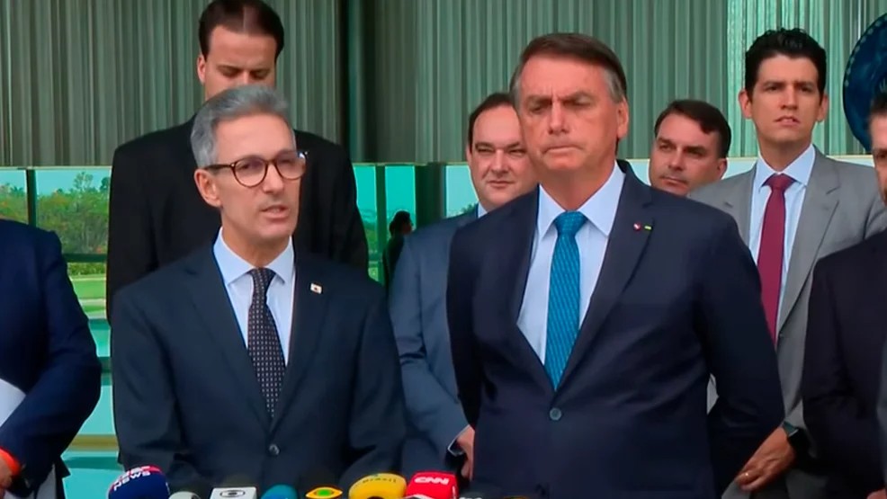 Imagem Ilustrando a Notícia: Romeu Zema anuncia apoio a Bolsonaro no segundo turno e menciona “gestão desastrosa do PT”