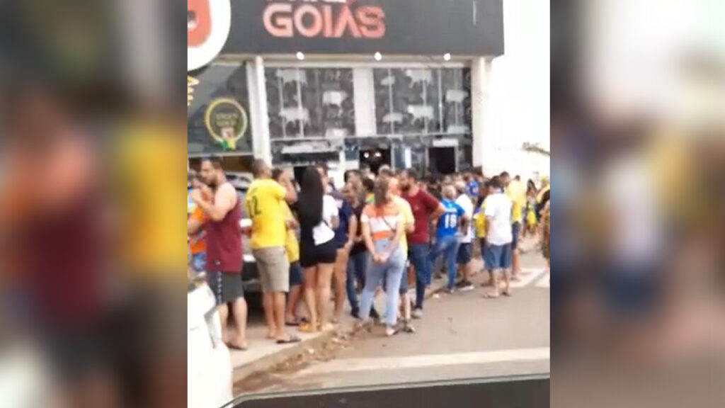 Imagem Ilustrando a Notícia: Frigorífico gera tumulto em Goiânia com anúncio de picanha a R$ 22; assista