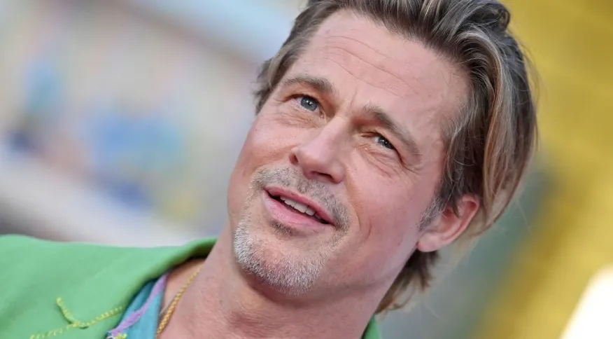 Imagem Ilustrando a Notícia: Brad Pitt nega ter agredido Angelina Jolie e filhos em avião