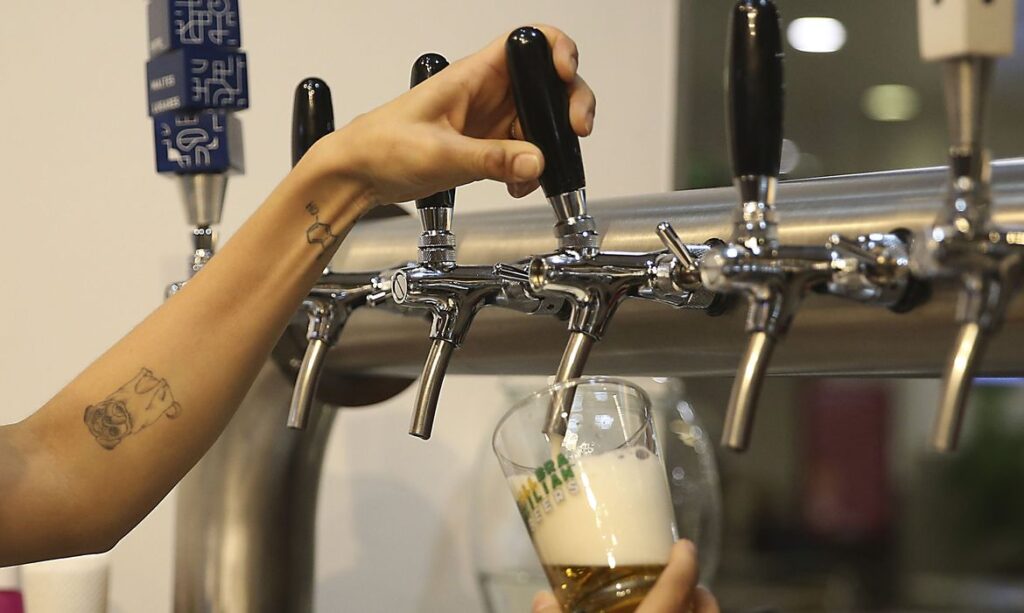 Imagem Ilustrando a Notícia: Goiânia permitirá venda de bebidas alcoólicas durante eleições