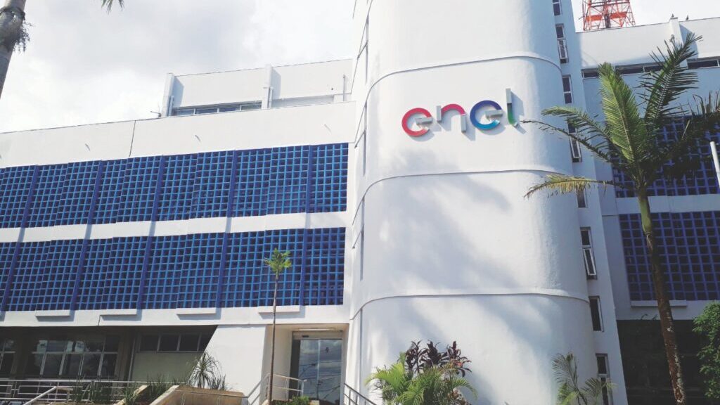Imagem Ilustrando a Notícia: Enel pode ser multada em até R$ 11,3 milhões após ‘resposta insatisfatória’ sobre suspensão de atividades