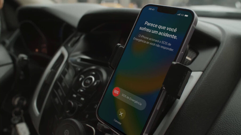 Imagem Ilustrando a Notícia: Smartphone envia alerta sobre acidente fatal às autoridades nos EUA