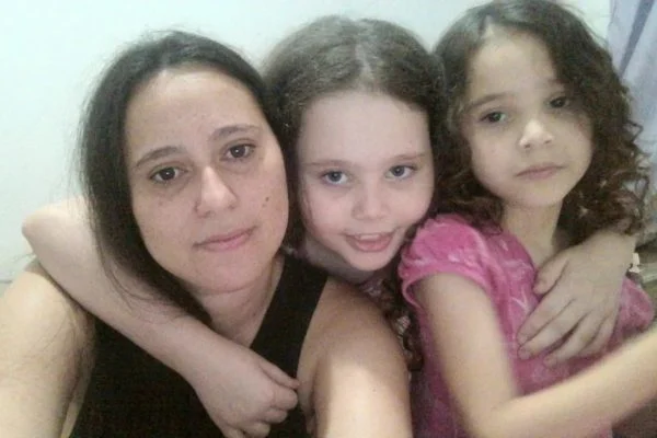 Imagem Ilustrando a Notícia: Mãe que matou as filhas é internada em hospital psiquiátrico de Goiânia