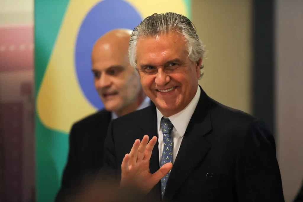 Imagem Ilustrando a Notícia: Ronaldo Caiado é reeleito em primeiro turno