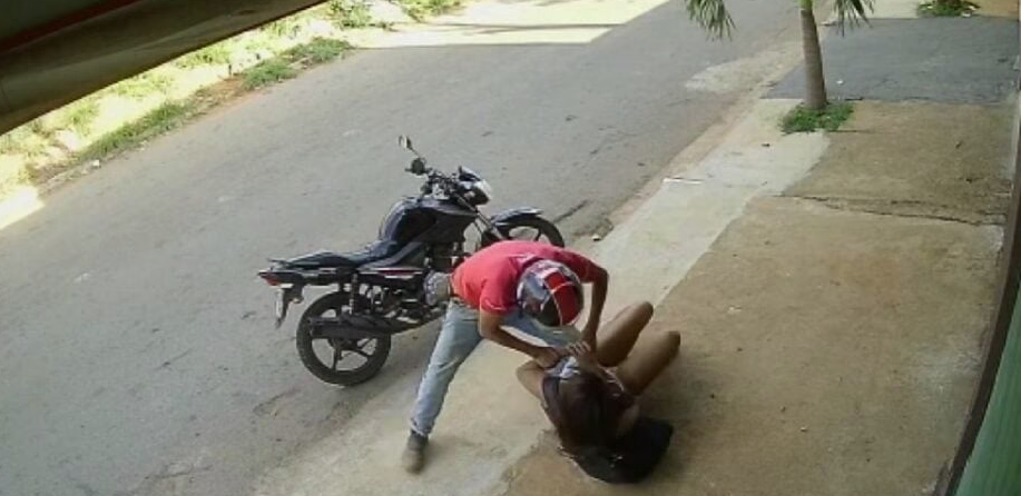 Imagem Ilustrando a Notícia: Polícia prende homem que roubava e agredia mulheres em Aparecida de Goiânia