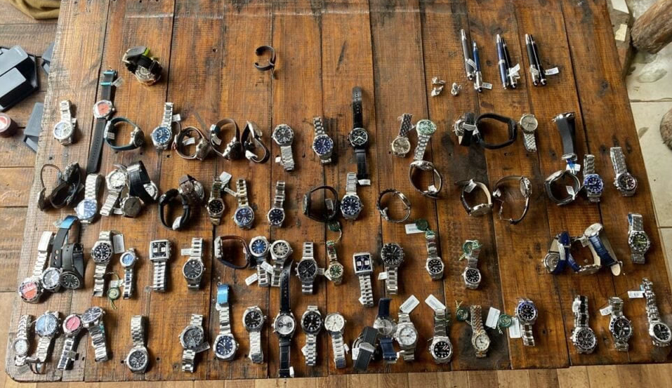 Imagem Ilustrando a Notícia: Relógios recuperados de roubo no Flamboyant custam mais de R$ 5 milhões