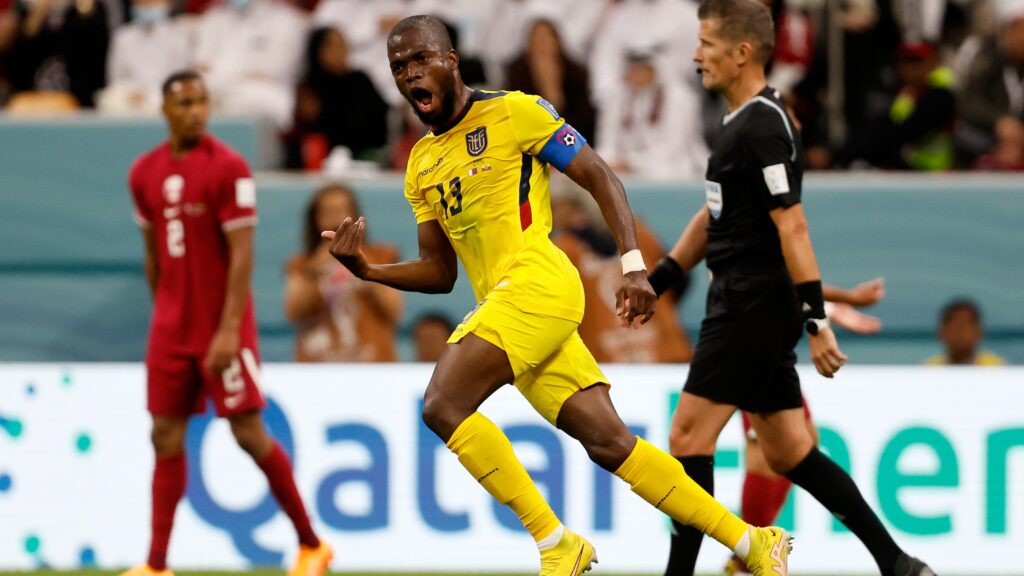 Imagem Ilustrando a Notícia: Equador vence Catar na abertura da Copa do Mundo de 2022