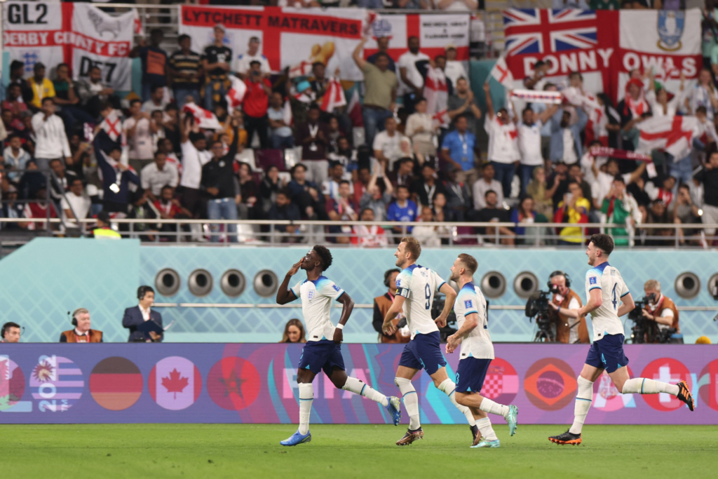 Imagem Ilustrando a Notícia: Inglaterra goleia Irã em sua estreia na Copa do Catar