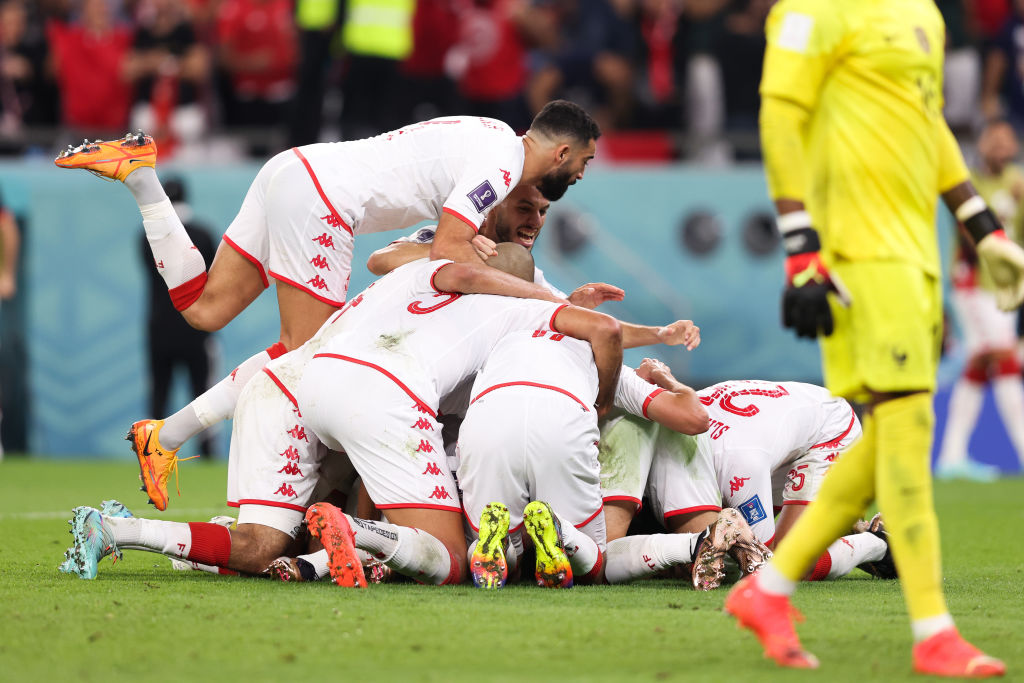 Imagem Ilustrando a Notícia: Tunísia faz história ao vencer a França, mas dá adeus à Copa do Catar