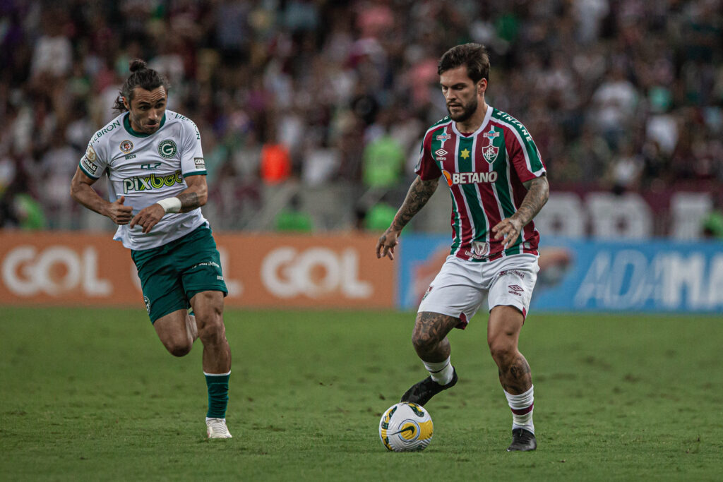 Imagem Ilustrando a Notícia: Goiás é derrotado pelo Fluminense, mas conquista vaga na Sul-Americana