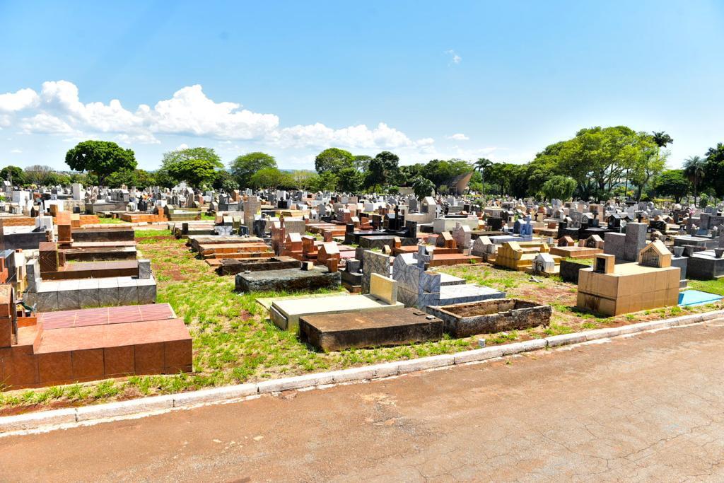 Imagem Ilustrando a Notícia: Prefeitura define programação de Finados em cemitérios da capital