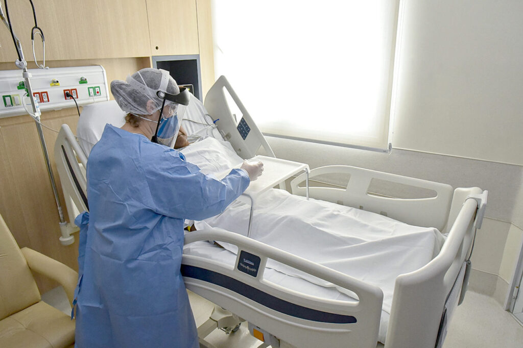 Imagem Ilustrando a Notícia: Hospitais privados apontam aumento de 140% nos casos de Covid-19 em novembro