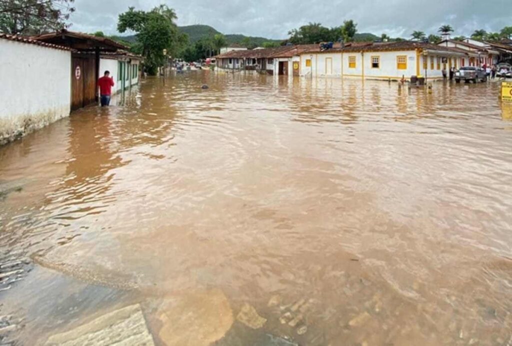 Imagem Ilustrando a Notícia: Projeto busca prevenir enchentes em Pirenópolis