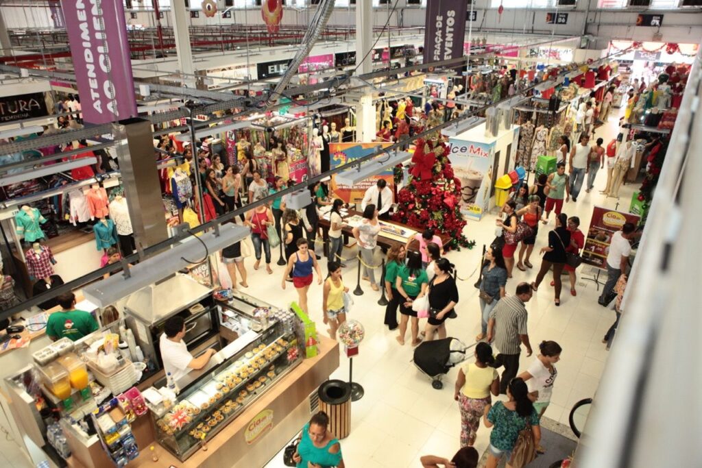 Imagem Ilustrando a Notícia: Veja o que abre e fecha nos shoppings de Goiânia neste fim de ano