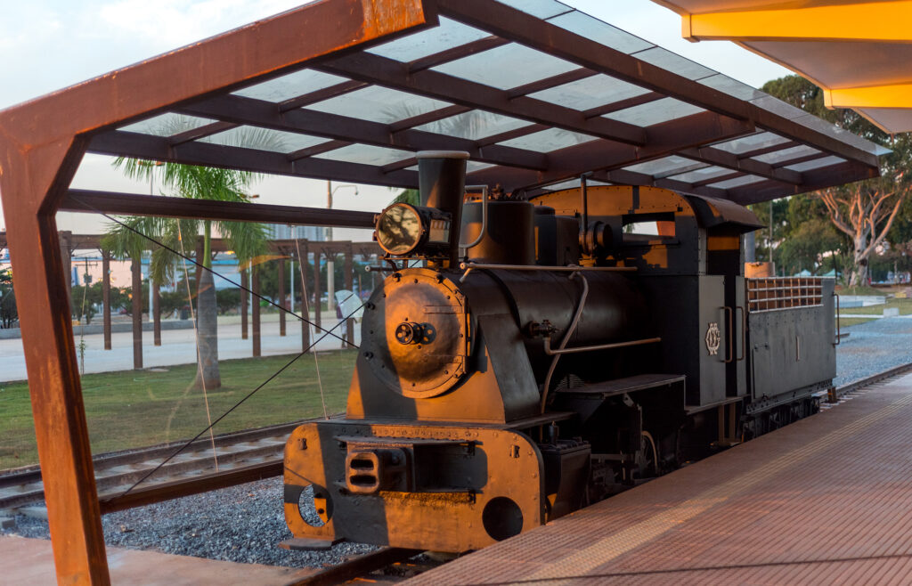 Imagem Ilustrando a Notícia: Apaixonados por trem ajudam a preservar memória ferroviária do país