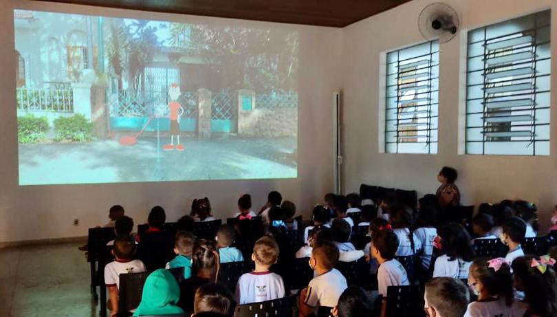 Imagem Ilustrando a Notícia: Projeto Natal na Praça exibe filmes com tema natalino em Goiás; veja os municípios beneficiados