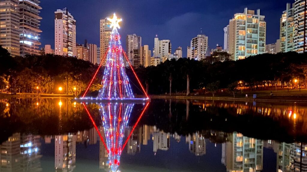 Imagem Ilustrando a Notícia: Veja cinco pontos com iluminação especial para curtir o Natal em Goiânia