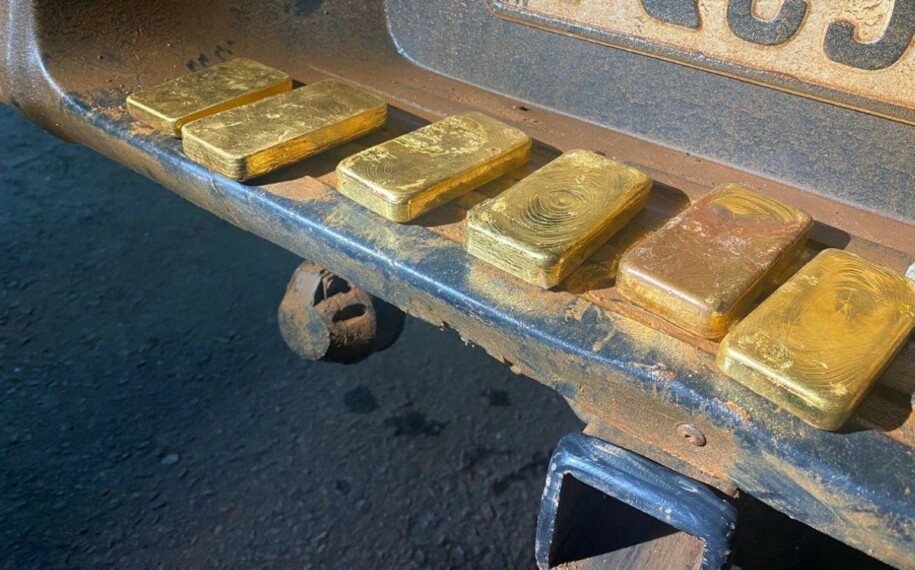 Imagem Ilustrando a Notícia: Motorista é preso com barras de ouro avaliadas em quase R$ 2 mi, em Taquaral