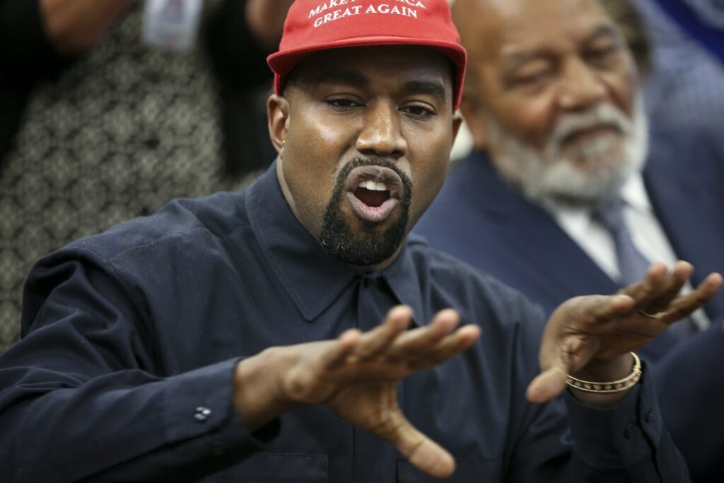 Imagem Ilustrando a Notícia: Kanye West elogia Hitler e diz que ama nazistas; assista