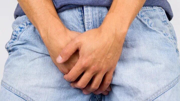 Imagem Ilustrando a Notícia: Em exame de ultrassom, homem descobre vermes “dançando” dentro do seu testículo; assista