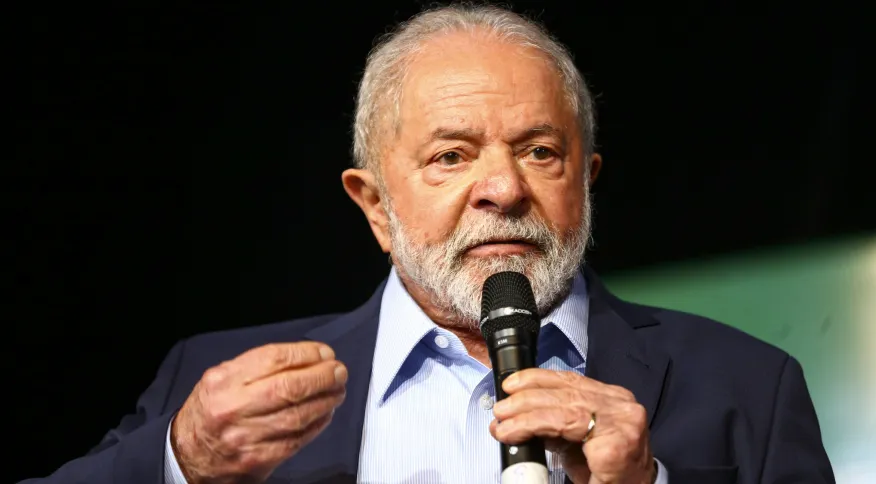 Imagem Ilustrando a Notícia: Lula deve anunciar quase todos os ministros nesta quinta-feira