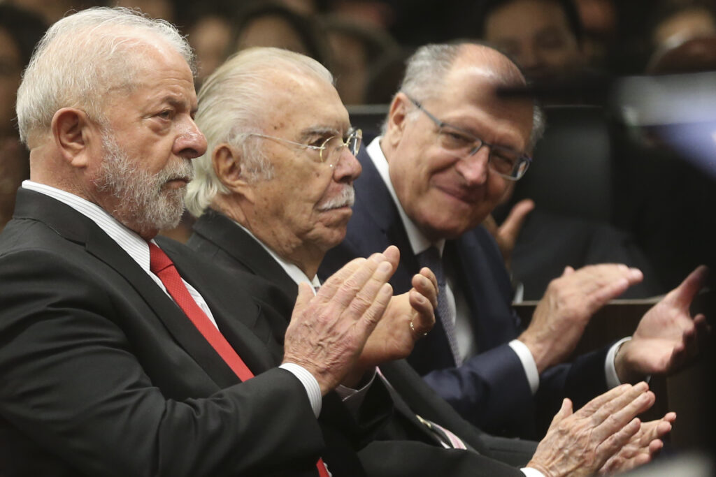 Imagem Ilustrando a Notícia: Mesmo com 37 ministérios, Lula ainda “sofre” para acomodar aliados