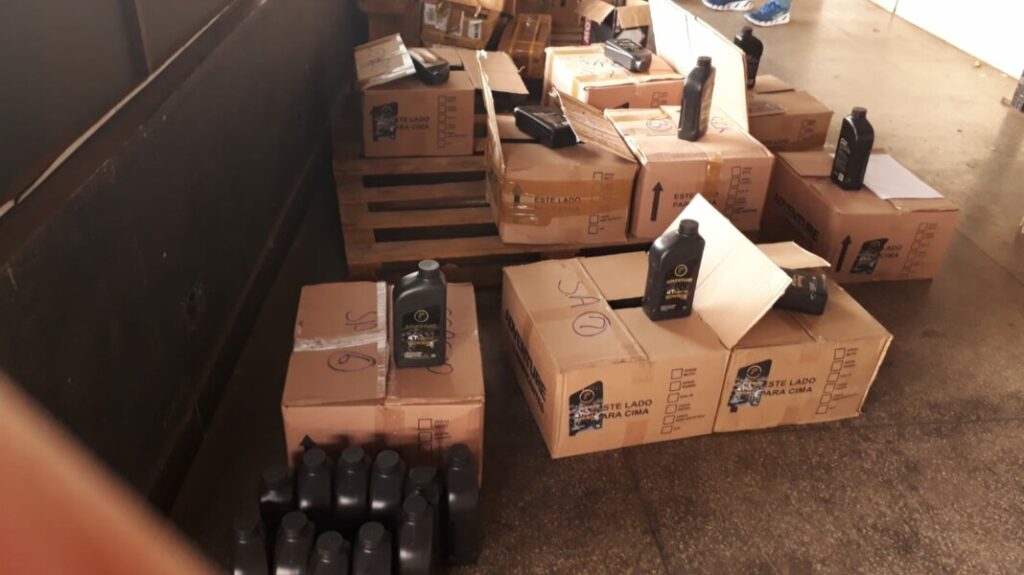 Imagem Ilustrando a Notícia: Polícia Civil e Procon Goiás fazem operação contra venda de lubrificantes adulterados em Goiânia