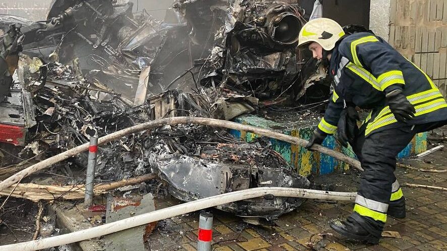 Imagem Ilustrando a Notícia: Ministro da Ucrânia morre em queda de helicóptero nos arredores de Kiev