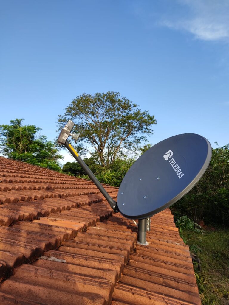 Imagem Ilustrando a Notícia: 789 famílias de assentamentos rurais são beneficiadas com internet via satélite