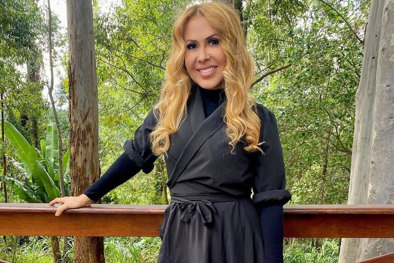 Imagem Ilustrando a Notícia: Filha da cantora Joelma é condenada a pagar dívida de R$ 820 mil por não pagar prestação de casa em Goiânia