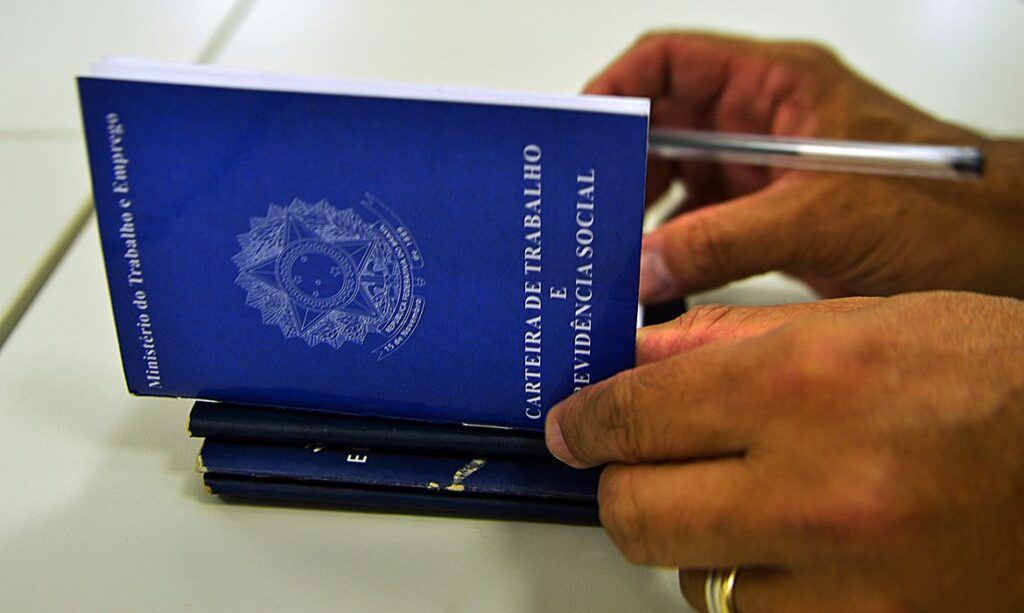 Imagem Ilustrando a Notícia: Prefeitura de Goiânia oferta 1.098 vagas de emprego