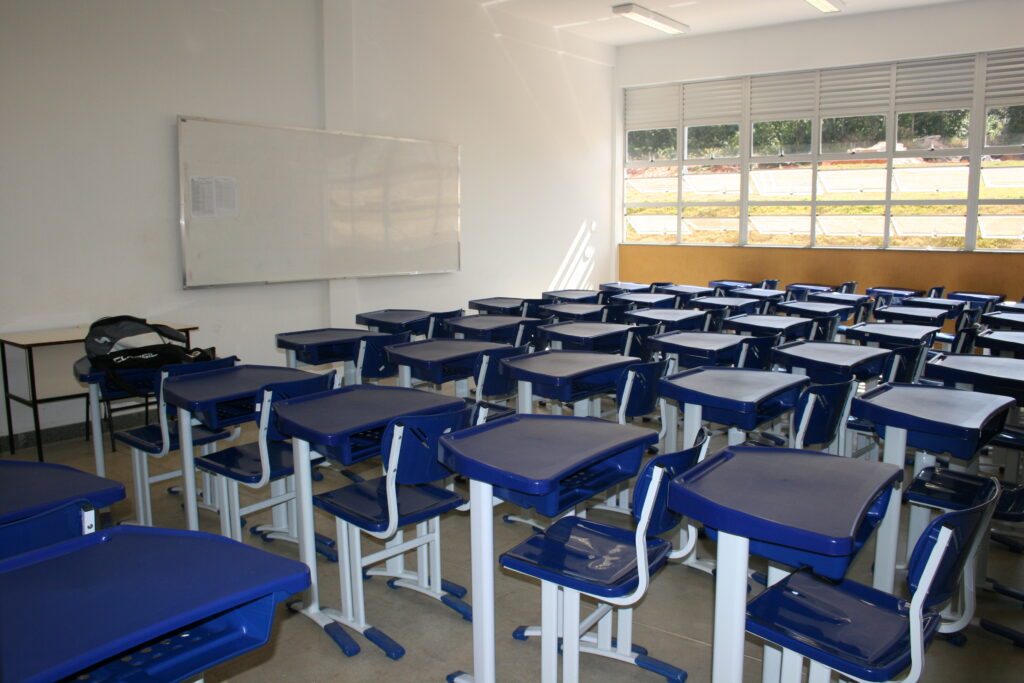 Imagem Ilustrando a Notícia: Governo federal libera R$ 250 milhões para obras escolares