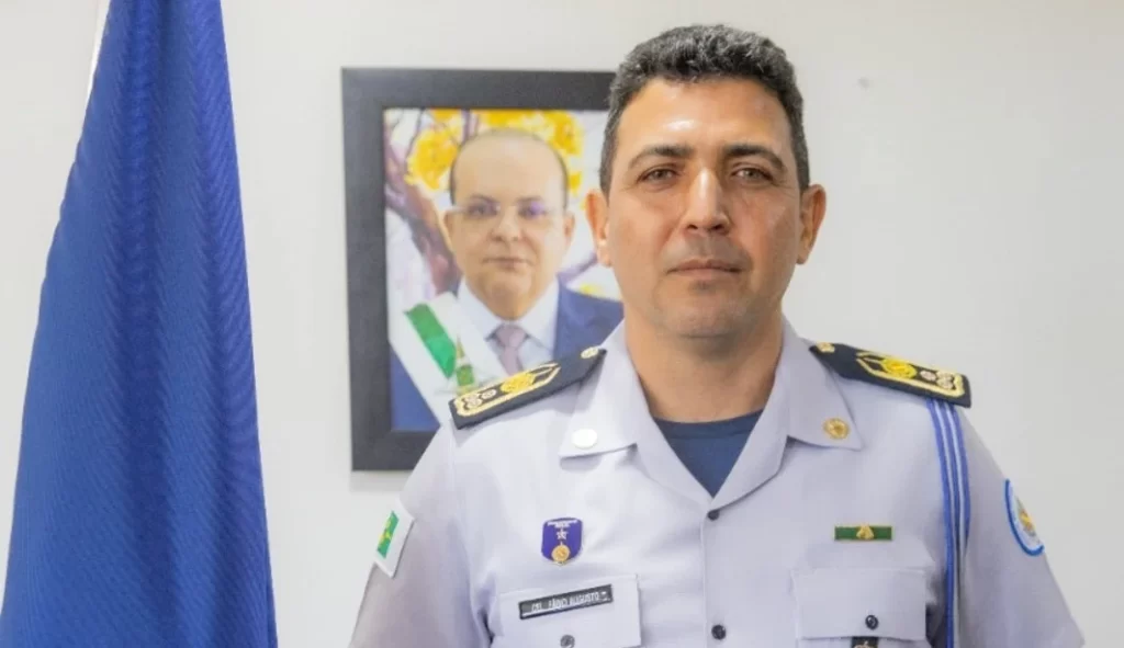Imagem Ilustrando a Notícia: Moraes manda soltar ex-comandante da PMDF
