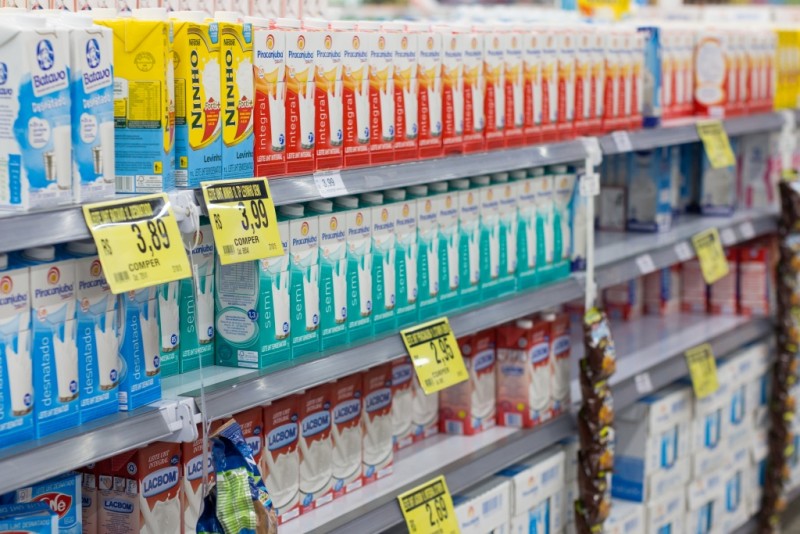 Imagem Ilustrando a Notícia: Supermercados goianos deverão diferenciar produtos a base de leite de compostos lácteos: entenda semelhanças