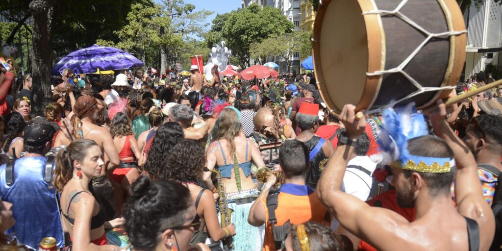 Imagem Ilustrando a Notícia: Caldas Novas deve receber 10 mil pessoas por dia durante feriado de Carnaval