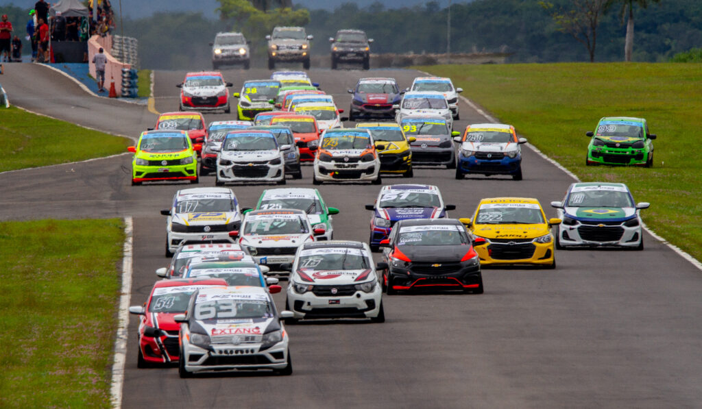 Imagem Ilustrando a Notícia: <strong>Marcas Brasil Racing registra a primeira corrida de sua história em Goiânia</strong>