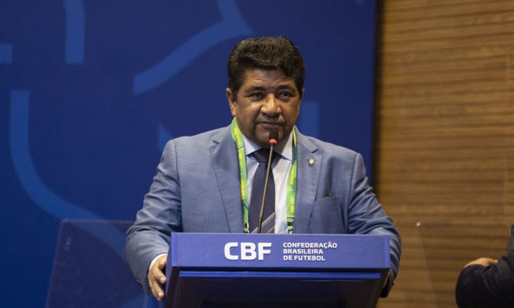 Imagem Ilustrando a Notícia: Presidente da CBF, Ednaldo Rodrigues toma posse no Conselho da Fifa