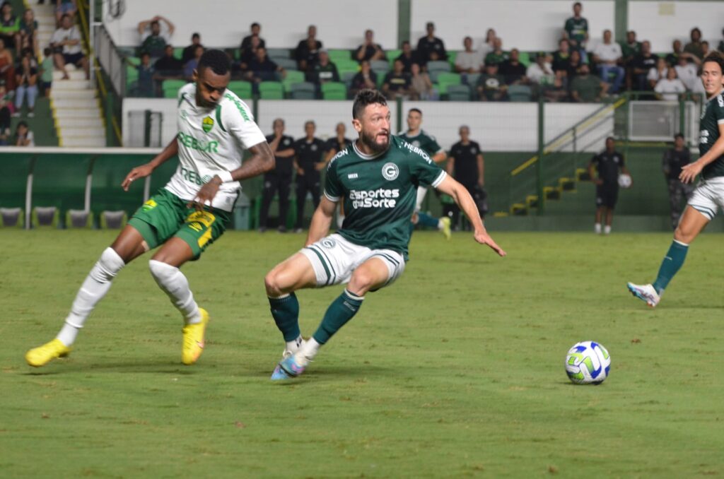 Imagem Ilustrando a Notícia: Goiás derrota o Cuiabá e se classifica para final da Copa Verde