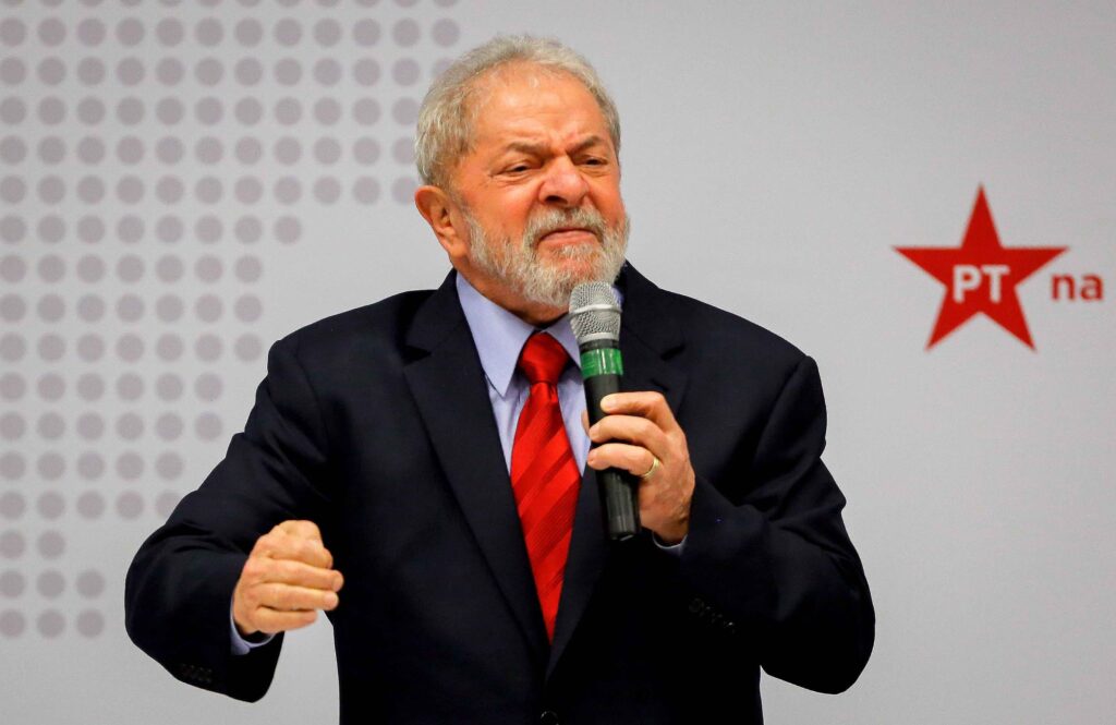 Imagem Ilustrando a Notícia: Lula propõe teto de juros de 1,97% ao mês para empréstimo consignado do INSS