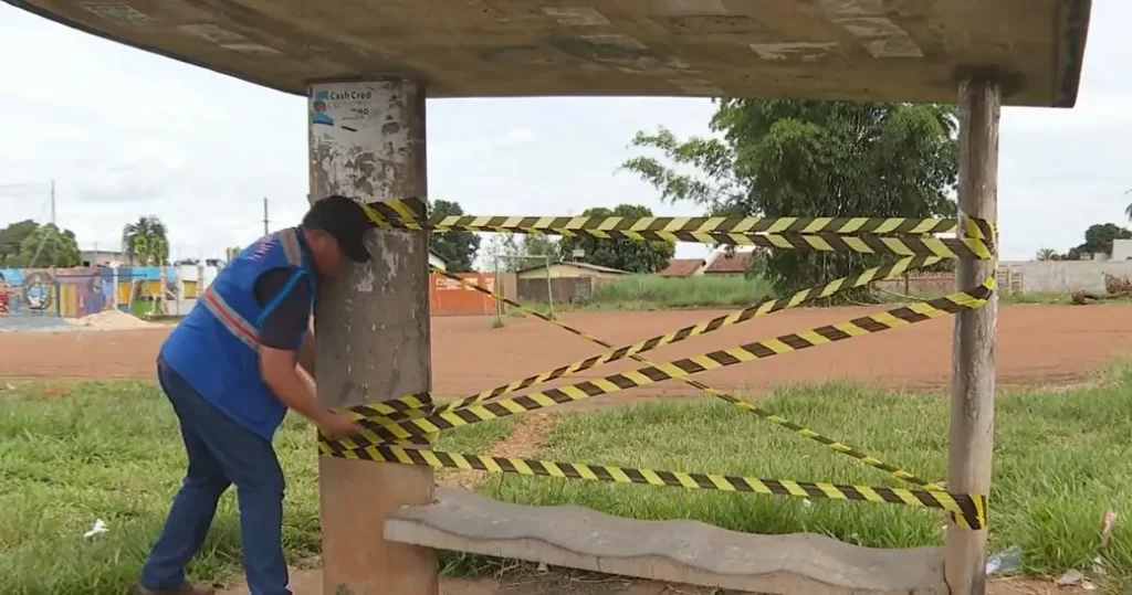 Imagem Ilustrando a Notícia: Prefeitura de Aparecida começa a remover pontos de ônibus de concreto