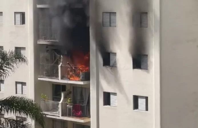 Imagem Ilustrando a Notícia: Morre mulher que pulou do 6º andar para fugir de incêndio em São Paulo