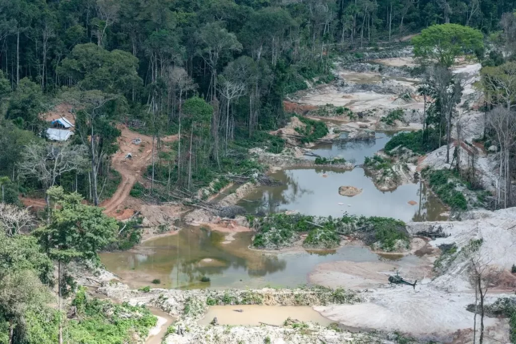 Imagem Ilustrando a Notícia: Governo pede para que Congresso retire projeto que visa regulamentar mineração em terra indígena