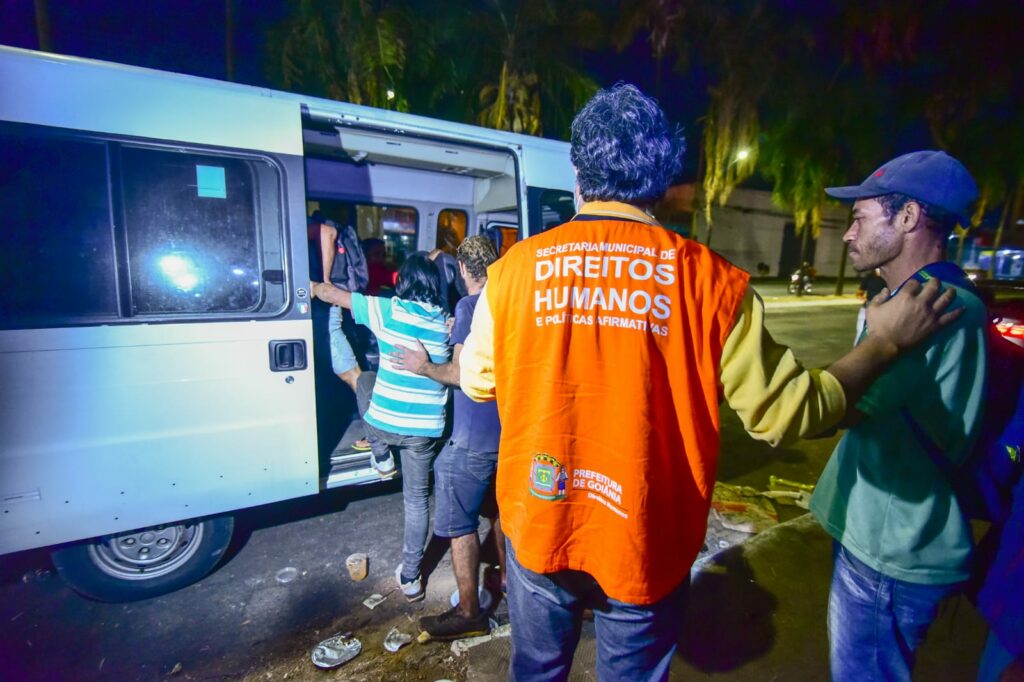 Imagem Ilustrando a Notícia: Goiânia adota ação emergencial para pessoas em situação de rua durante frente fria