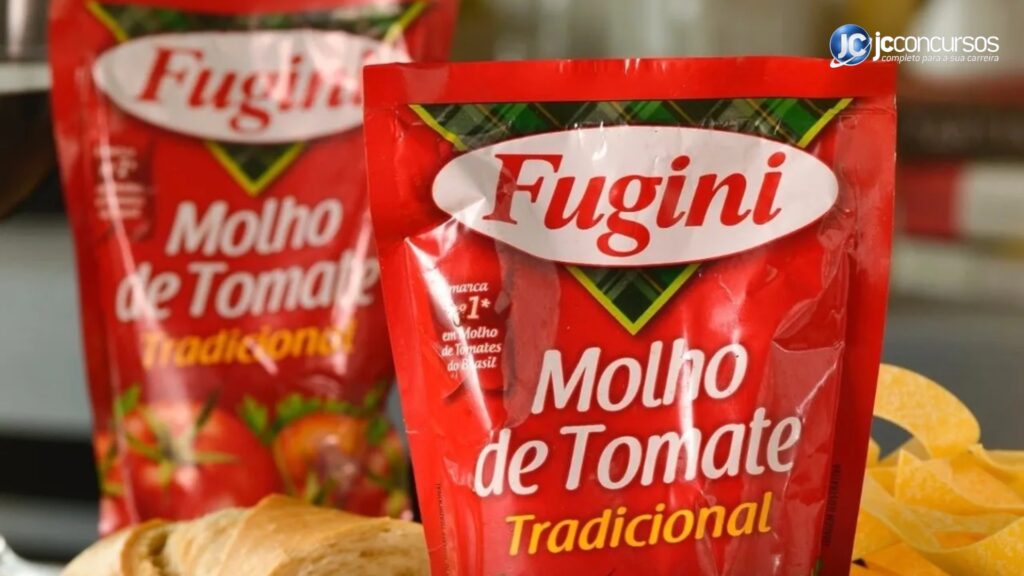 Imagem Ilustrando a Notícia: Polícia Civil investiga Fugini após denúncia de ‘corpos estranhos’ em sachês de molho de tomate, em Goiás