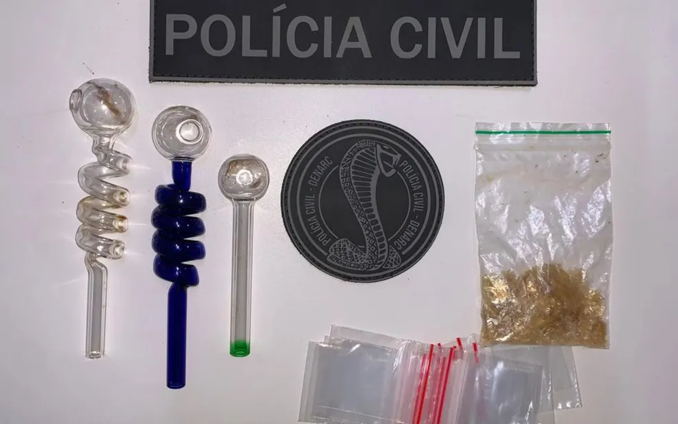 Imagem Ilustrando a Notícia: Polícia apreende substância alucinógena extraída da pele do sapo, em Pirenópolis