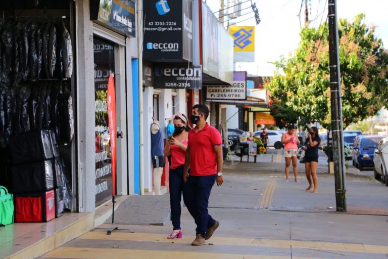 Imagem Ilustrando a Notícia: Duas em cada cinco lojas do comécio em Goiânia estão fechadas