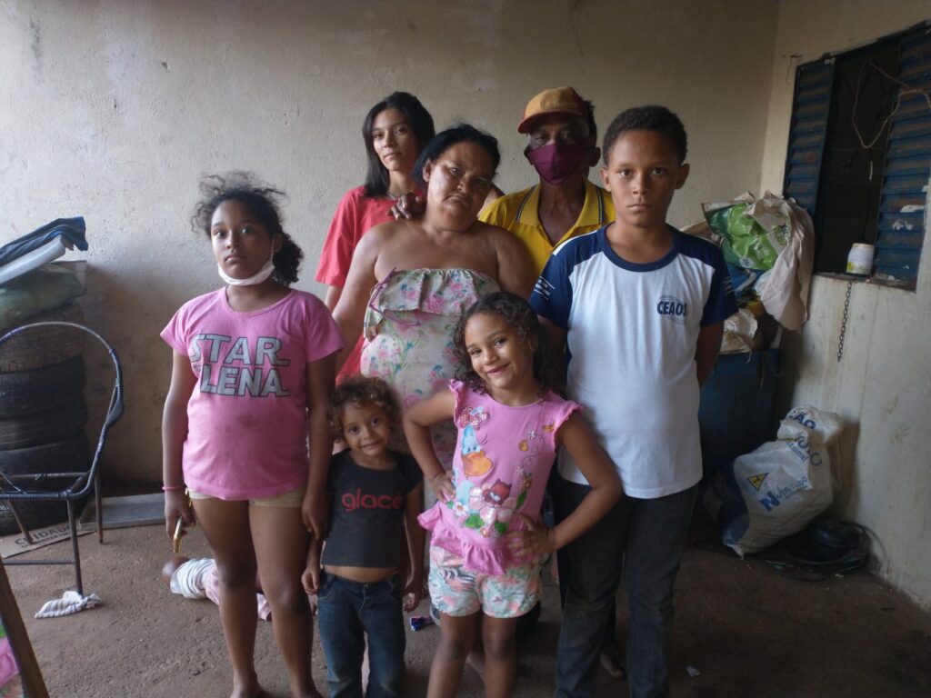 Imagem Ilustrando a Notícia: Família de Aragoiânia pede por doações de alimentos