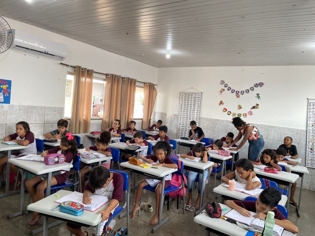 Imagem Ilustrando a Notícia: Três escolas de Aparecida de Goiânia se destacam no AlfaMais Goiás