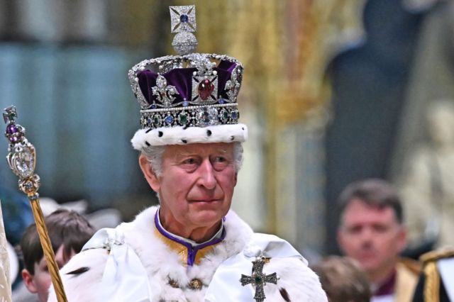 Imagem Ilustrando a Notícia: Rei Charles III é coroado em Londres